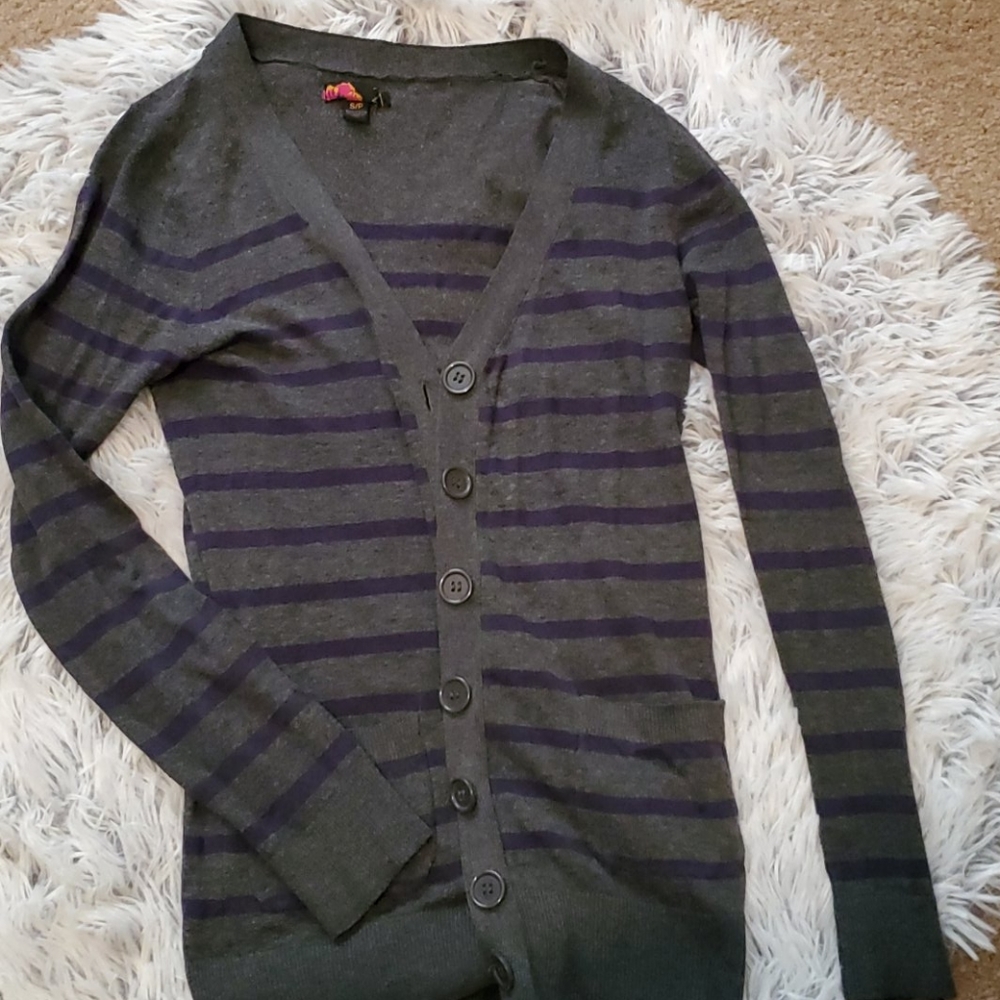 Grey and blu cardigan